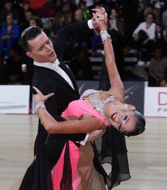 Oreste Alitto e Valeria Belozerova - Ballerini - Istruttori di Danze Standard, Danze Latino Americane, Liscio Unificato, Ballo Da Sala - Componenti della Nazionale Italiana di Danza Sportiva Club Azzurro - Trainers MIDAS
