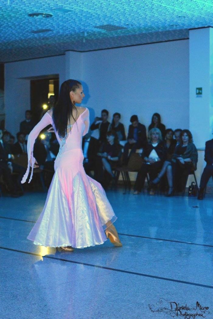 Oreste Alitto e Valeria Belozerova - Ballerini - Istruttori di Danze Standard, Danze Latino Americane, Liscio Unificato, Ballo Da Sala - Componenti della Nazionale Italiana di Danza Sportiva Club Azzurro - Trainers MIDAS