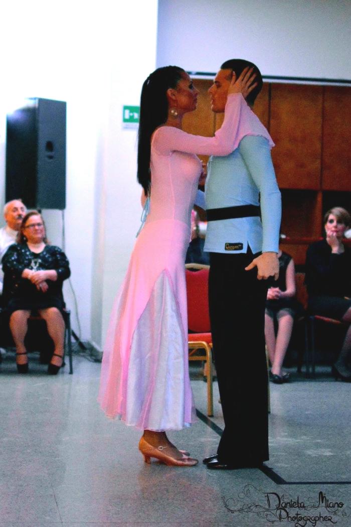 Oreste Alitto e Valeria Belozerova - Ballerini - Istruttori di Danze Standard, Danze Latino Americane, Liscio Unificato, Ballo Da Sala - Componenti della Nazionale Italiana di Danza Sportiva Club Azzurro - Trainers MIDAS