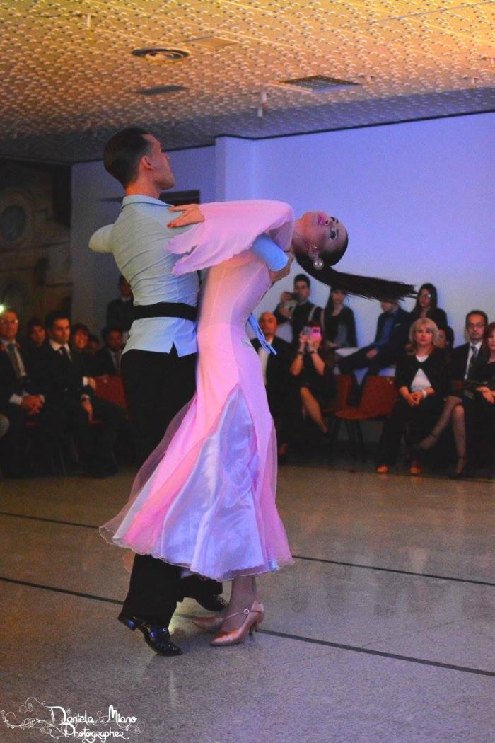 Oreste Alitto e Valeria Belozerova - Ballerini - Istruttori di Danze Standard, Danze Latino Americane, Liscio Unificato, Ballo Da Sala - Componenti della Nazionale Italiana di Danza Sportiva Club Azzurro - Trainers MIDAS