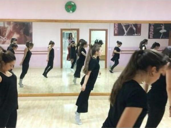 Art Dance - Corigliano Calabro (CS) - Diretta da Daniela Cosenza