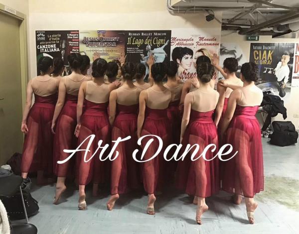 Art Dance - Corigliano Calabro (CS) - Diretta da Daniela Cosenza