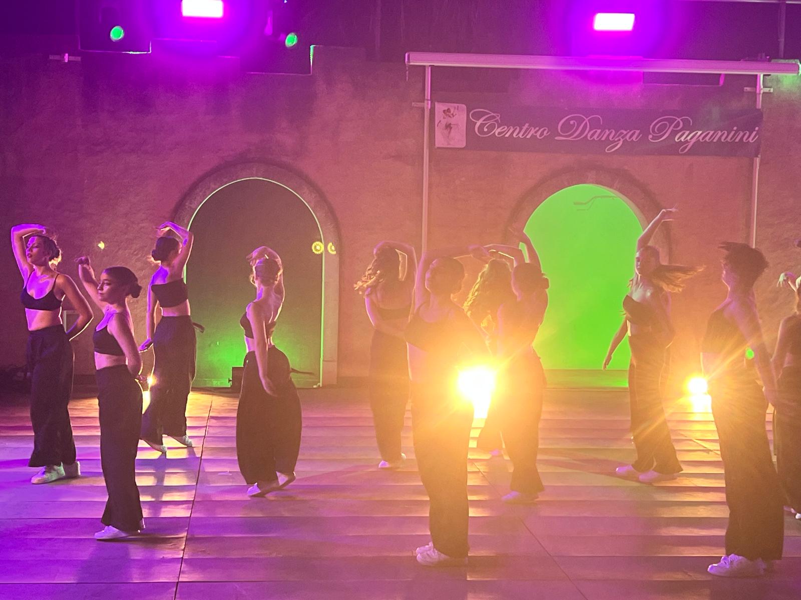 Centro Danza Paganini - Altomonte (CS) - Acquaformosa (CS) - Firmo (CS) - Lungro (CS) - San Sosti (CS) - Brunilda Lato