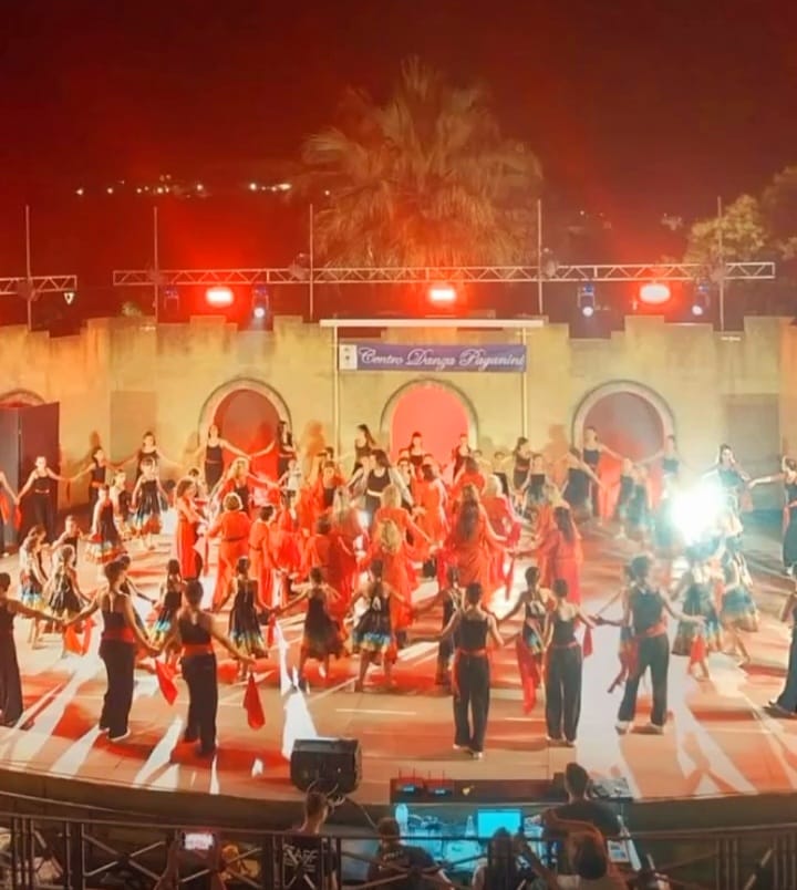 Centro Danza Paganini - Altomonte (CS) - Acquaformosa (CS) - Firmo (CS) - Lungro (CS) - San Sosti (CS) - Brunilda Lato