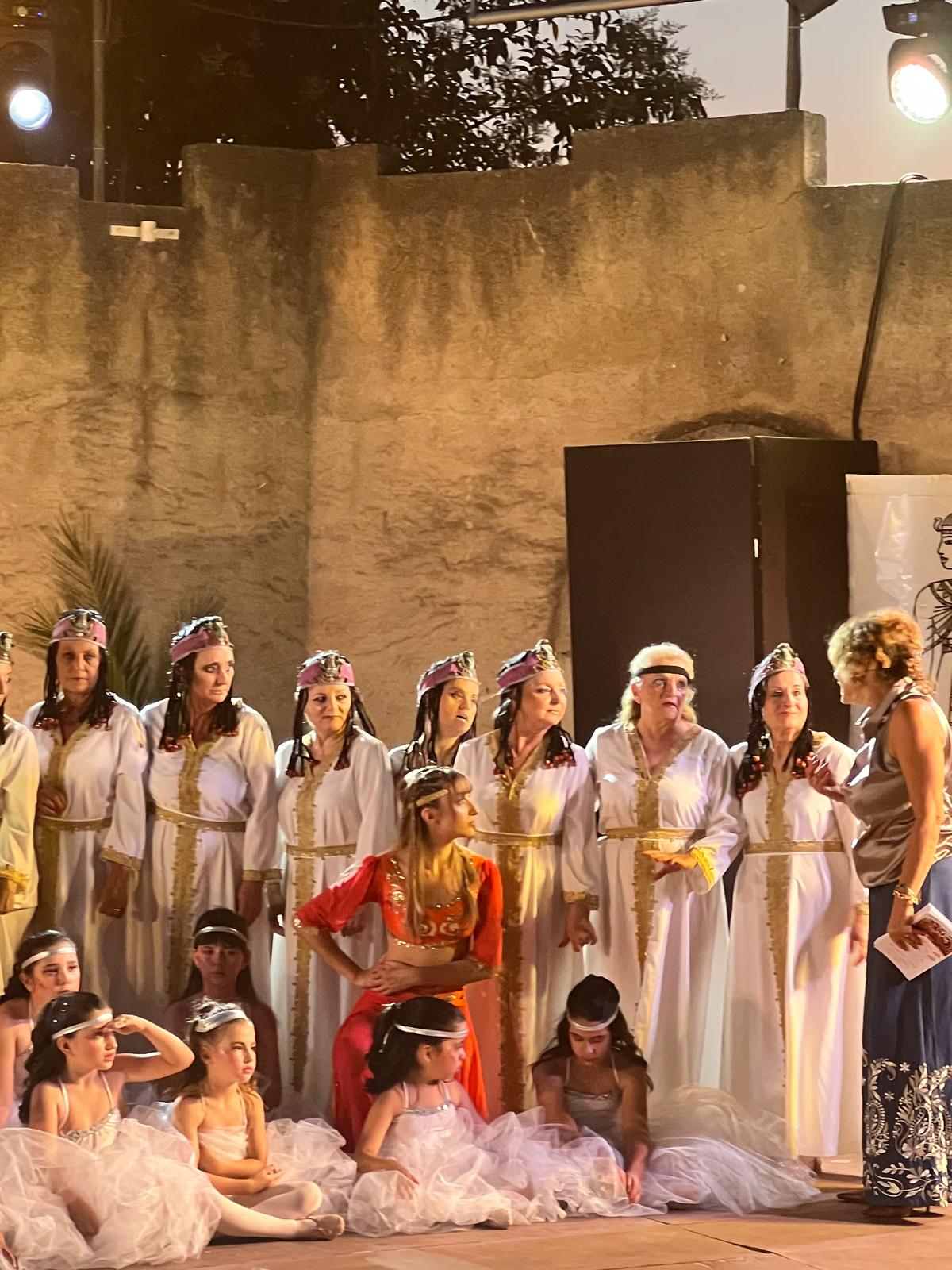 Centro Danza Paganini - Altomonte (CS) - Acquaformosa (CS) - Firmo (CS) - Lungro (CS) - San Sosti (CS) - Brunilda Lato