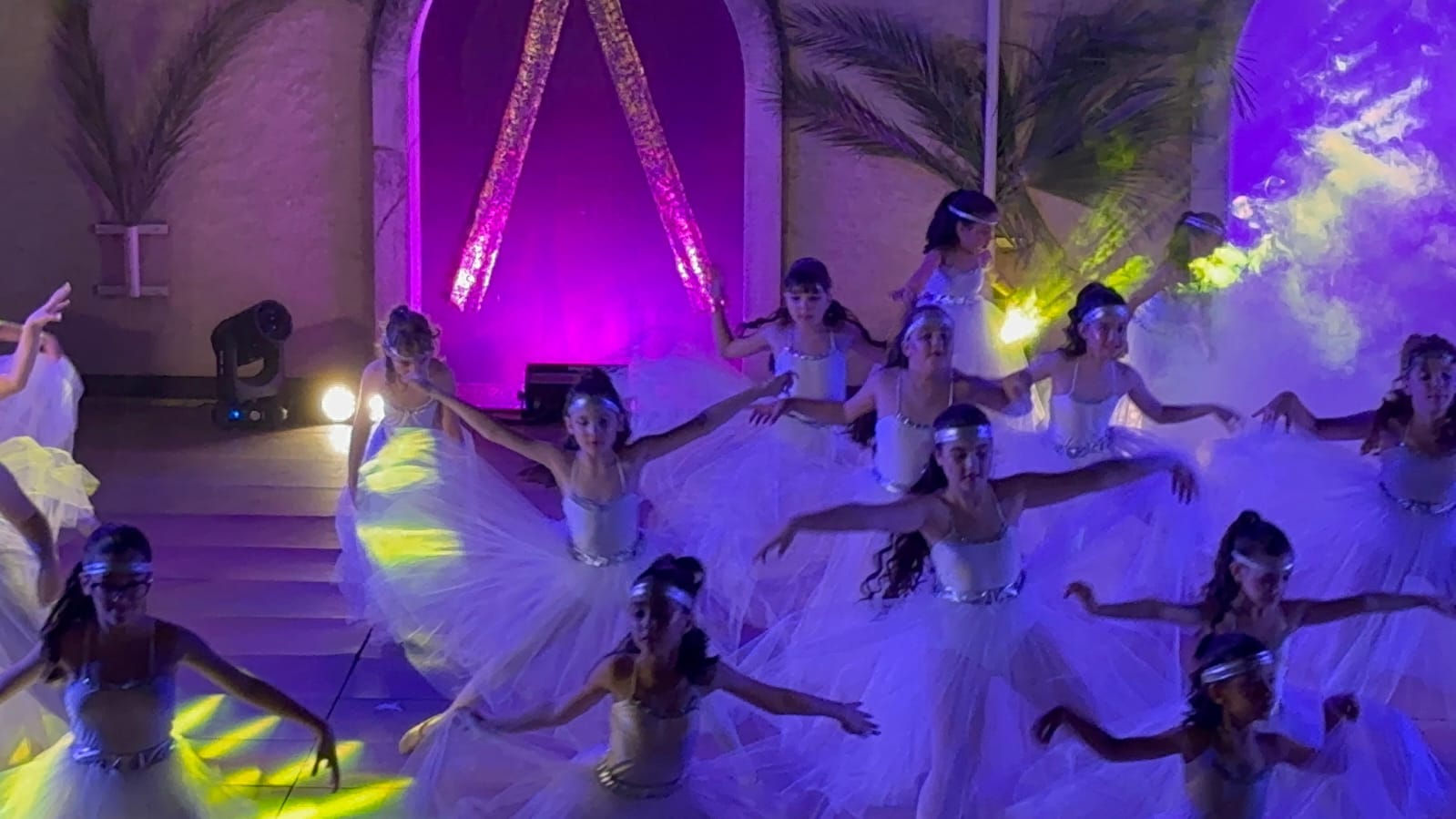 Centro Danza Paganini - Altomonte (CS) - Acquaformosa (CS) - Firmo (CS) - Lungro (CS) - San Sosti (CS) - Brunilda Lato