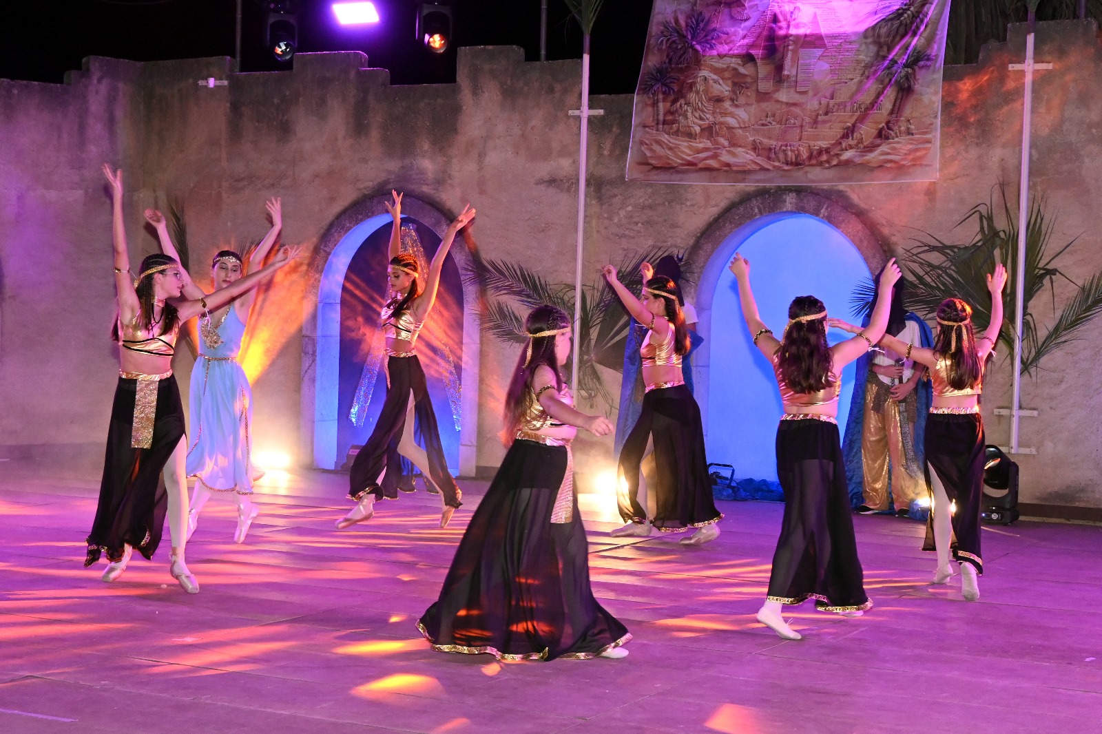 Centro Danza Paganini - Altomonte (CS) - Acquaformosa (CS) - Firmo (CS) - Lungro (CS) - San Sosti (CS) - Brunilda Lato