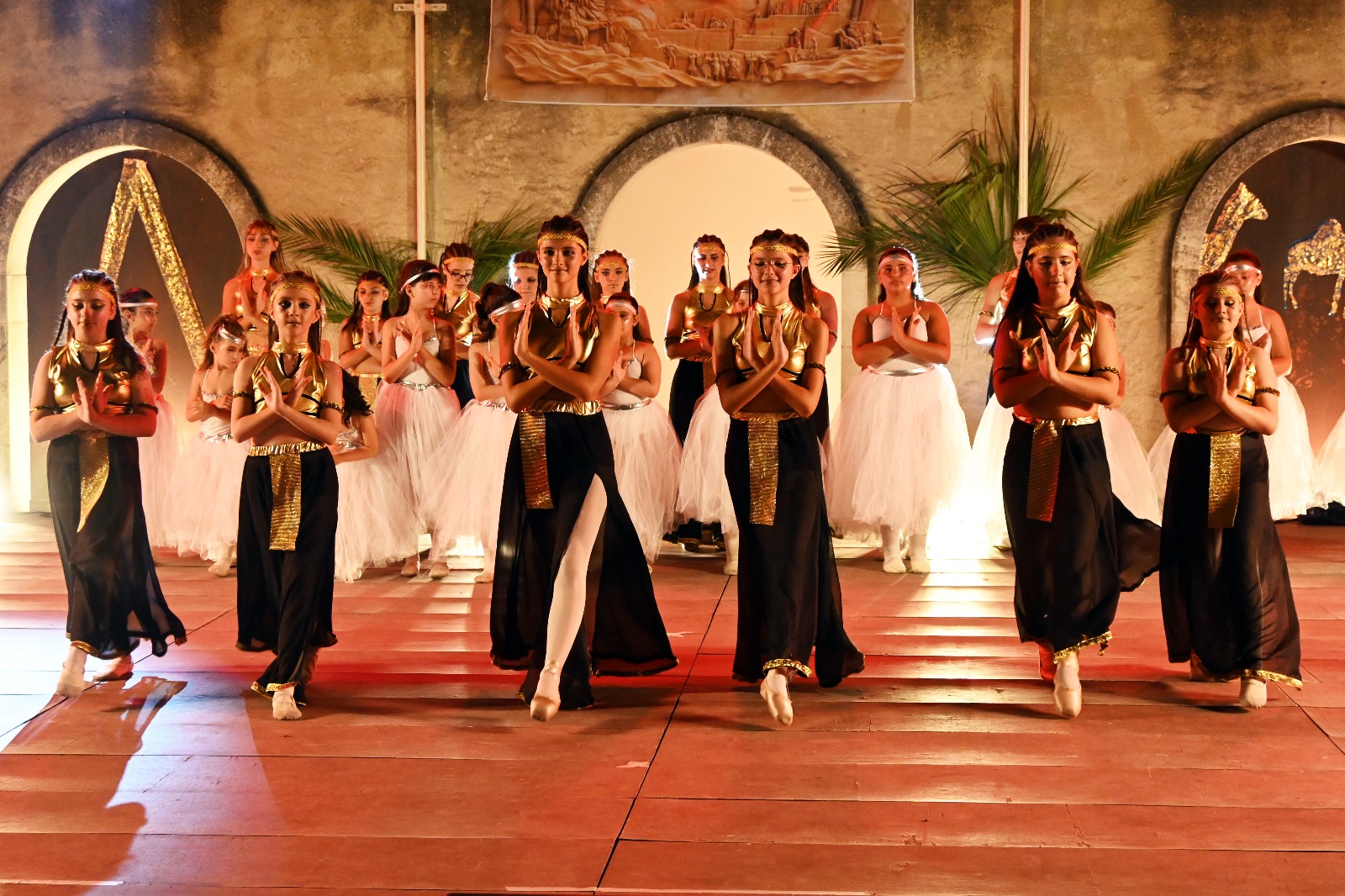 Centro Danza Paganini - Altomonte (CS) - Acquaformosa (CS) - Firmo (CS) - Lungro (CS) - San Sosti (CS) - Brunilda Lato