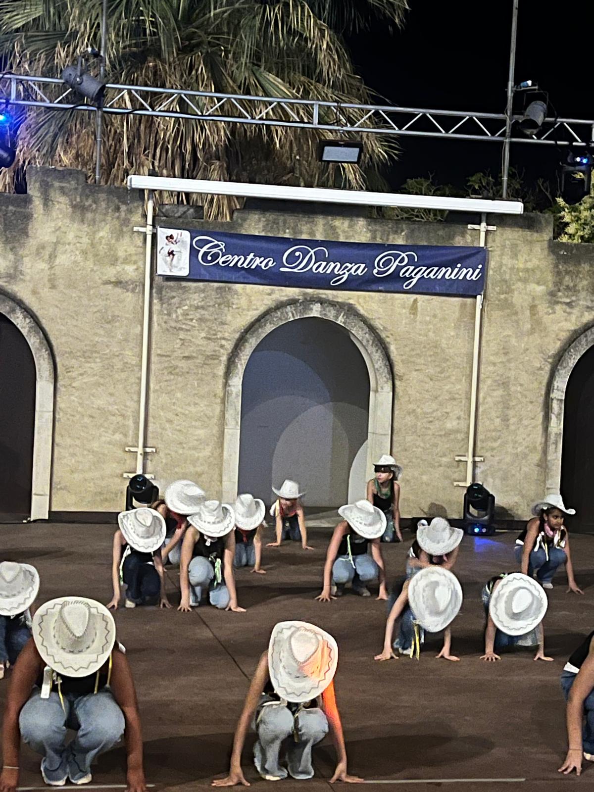 Centro Danza Paganini - Altomonte (CS) - Acquaformosa (CS) - Firmo (CS) - Lungro (CS) - San Sosti (CS) - Brunilda Lato